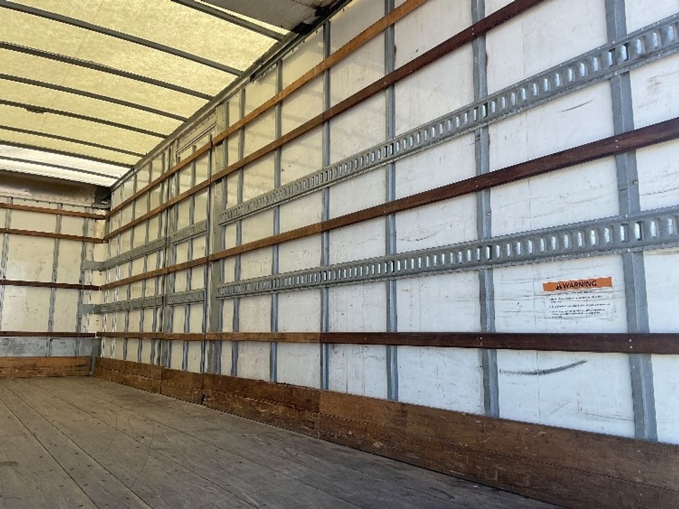 Medium Duty Box Truck-Light and Medium Duty Trucks-International-2020-MV607-Elkhart-IN-168,362\n\t\tmiles-$ 54,000 - Image 12