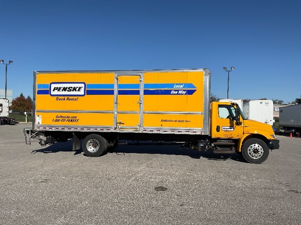 Medium Duty Box Truck-Light and Medium Duty Trucks-International-2020-MV607-Elkhart-IN-168,362\n\t\tmiles-$ 54,000 - Image 15