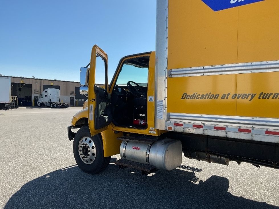 Medium Duty Box Truck-Light and Medium Duty Trucks-International-2020-MV607-Elkhart-IN-168,362\n\t\tmiles-$ 54,000 - Image 16