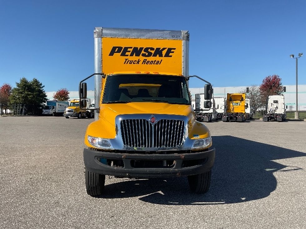 Medium Duty Box Truck-Light and Medium Duty Trucks-International-2020-MV607-Elkhart-IN-168,362\n\t\tmiles-$ 54,000 - Image 2