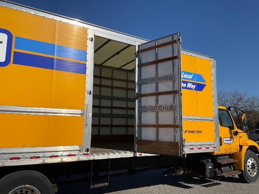 Medium Duty Box Truck-Light and Medium Duty Trucks-International-2020-MV607-Elkhart-IN-168,362\n\t\tmiles-$ 54,000 - Image 26