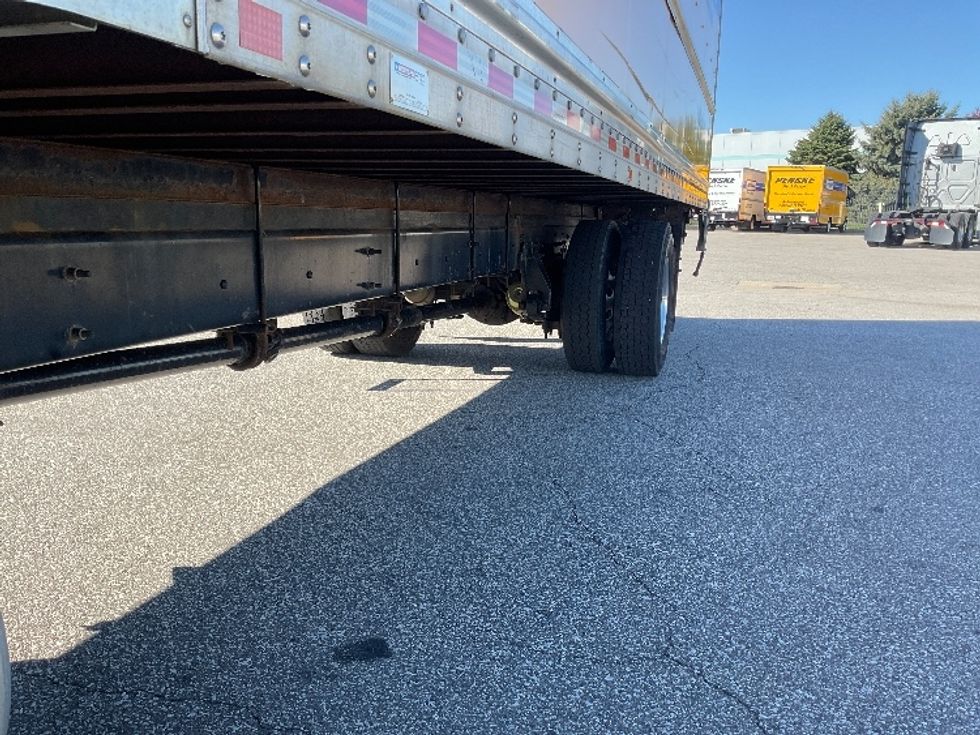 Medium Duty Box Truck-Light and Medium Duty Trucks-International-2020-MV607-Elkhart-IN-168,362\n\t\tmiles-$ 54,000 - Image 5