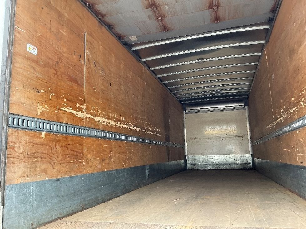 Medium Duty Box Truck-Light and Medium Duty Trucks-International-2020-MV607-Elkhart-IN-188,500\n\t\tmiles-$ 42,500 - Image 10