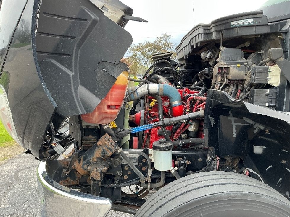 Medium Duty Box Truck-Light and Medium Duty Trucks-International-2020-MV607-Elkhart-IN-188,500\n\t\tmiles-$ 42,500 - Image 22