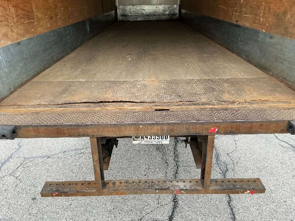 Medium Duty Box Truck-Light and Medium Duty Trucks-International-2020-MV607-Elkhart-IN-188,500\n\t\tmiles-$ 42,500 - Image 9