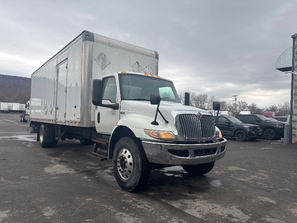 Medium Duty Box Truck-Light and Medium Duty Trucks-International-2020-MV607-Elmira-NY-239,626\n\t\tmiles-$ 30,750 - Image 1