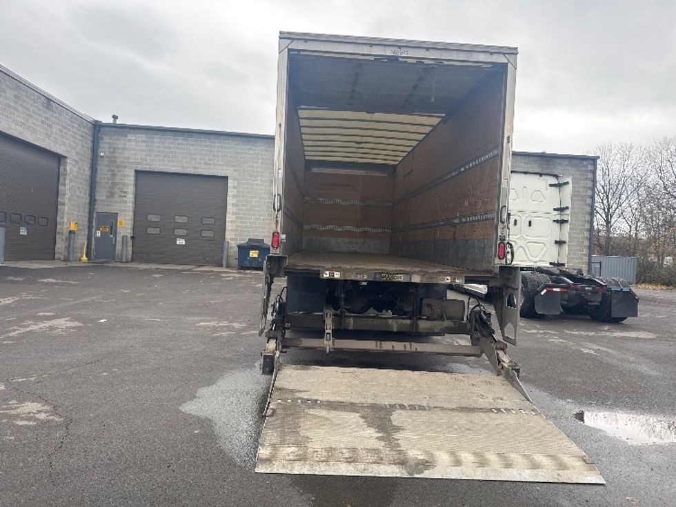 Medium Duty Box Truck-Light and Medium Duty Trucks-International-2020-MV607-Elmira-NY-239,626\n\t\tmiles-$ 30,750 - Image 9