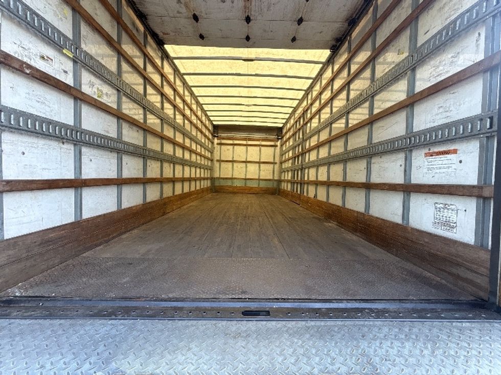 Medium Duty Box Truck-Light and Medium Duty Trucks-International-2020-MV607-Elmsford-NY-140,523\n\t\tmiles-$ 60,750 - Image 10