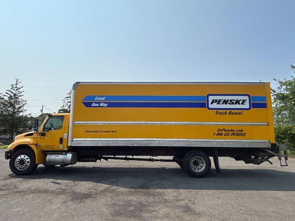 Medium Duty Box Truck-Light and Medium Duty Trucks-International-2020-MV607-Elmsford-NY-140,523\n\t\tmiles-$ 60,750 - Image 4