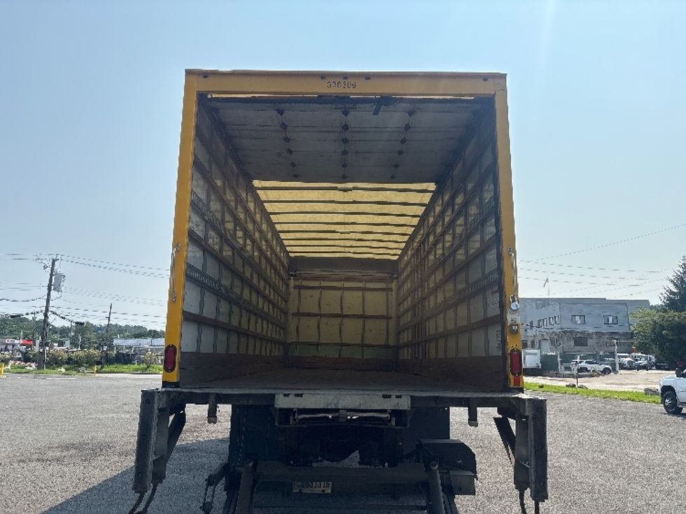 Medium Duty Box Truck-Light and Medium Duty Trucks-International-2020-MV607-Elmsford-NY-140,523\n\t\tmiles-$ 60,750 - Image 8