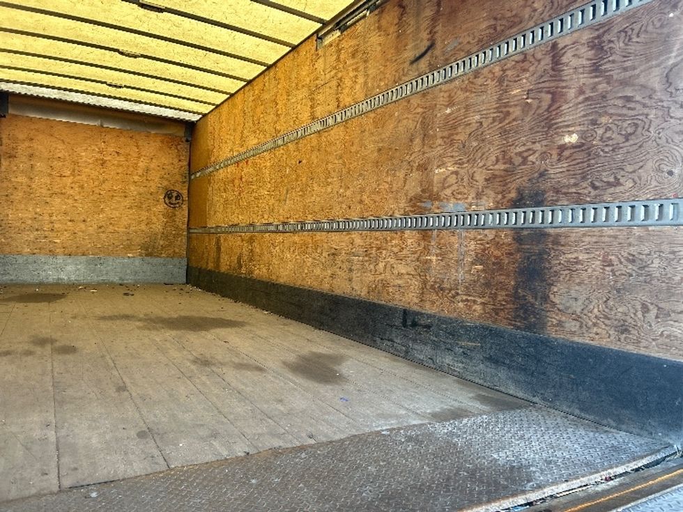 Medium Duty Box Truck-Light and Medium Duty Trucks-International-2020-MV607-Elmsford-NY-143,117\n\t\tmiles-$ 56,000 - Image 12