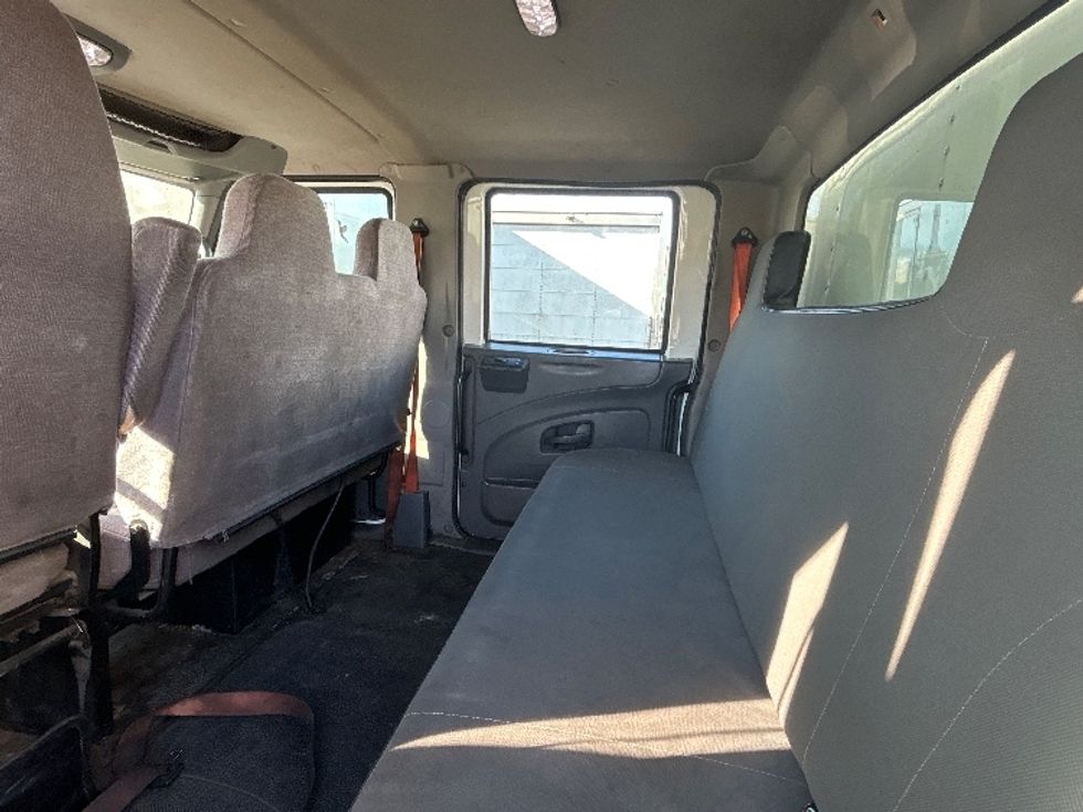 Medium Duty Box Truck-Light and Medium Duty Trucks-International-2020-MV607-Elmsford-NY-143,117\n\t\tmiles-$ 56,000 - Image 25