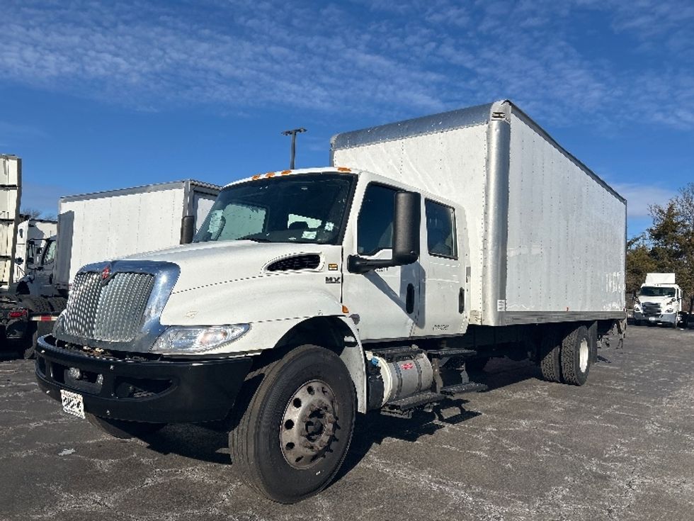 Medium Duty Box Truck-Light and Medium Duty Trucks-International-2020-MV607-Elmsford-NY-143,117\n\t\tmiles-$ 56,000 - Image 3