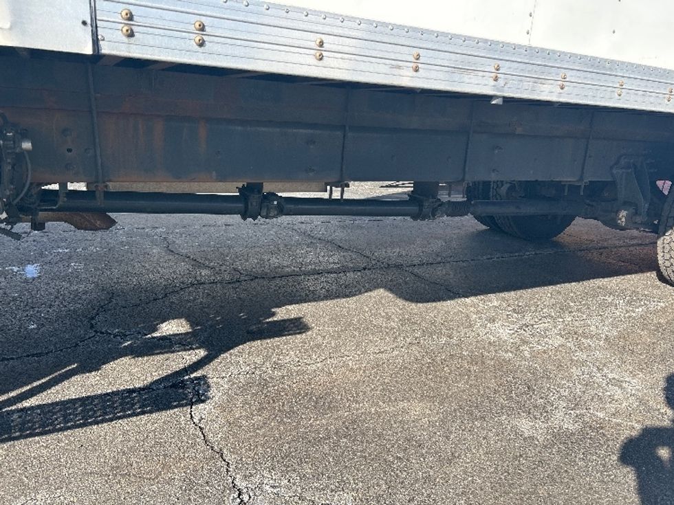Medium Duty Box Truck-Light and Medium Duty Trucks-International-2020-MV607-Elmsford-NY-143,117\n\t\tmiles-$ 56,000 - Image 5