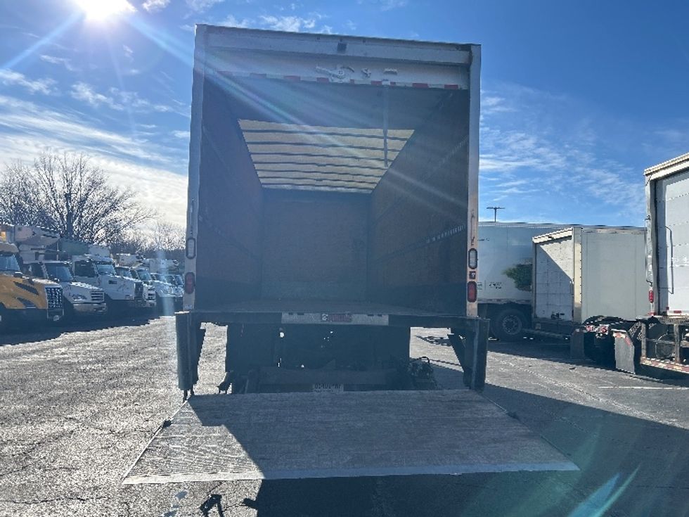 Medium Duty Box Truck-Light and Medium Duty Trucks-International-2020-MV607-Elmsford-NY-143,117\n\t\tmiles-$ 56,000 - Image 9
