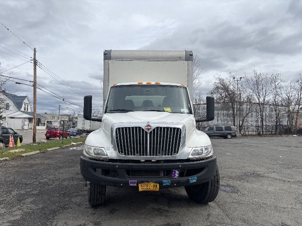 Medium Duty Box Truck-Light and Medium Duty Trucks-International-2020-MV607-Elmsford-NY-252,490\n\t\tmiles-$ 35,000 - Image 2