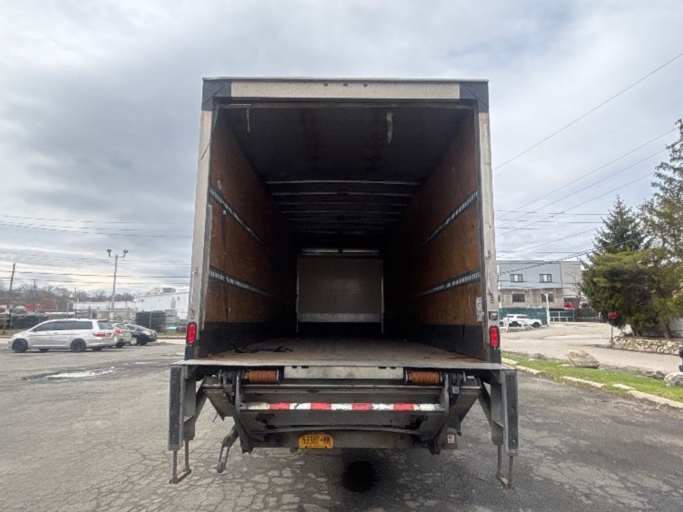 Medium Duty Box Truck-Light and Medium Duty Trucks-International-2020-MV607-Elmsford-NY-252,490\n\t\tmiles-$ 35,000 - Image 8