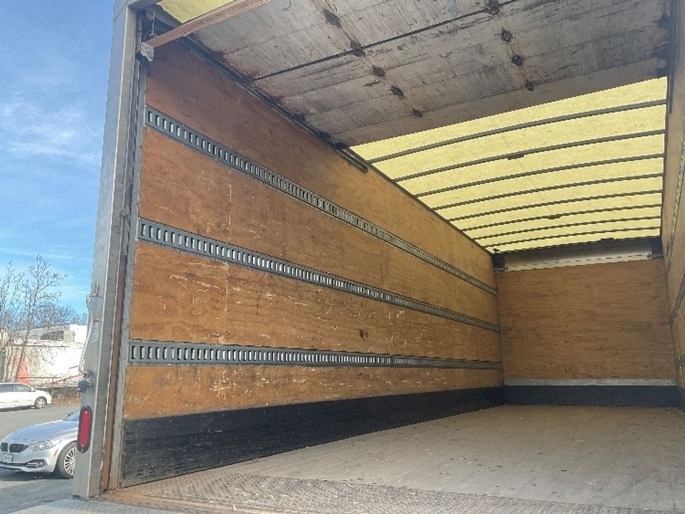 Medium Duty Box Truck-Light and Medium Duty Trucks-International-2020-MV607-Elmsford-NY-259,211\n\t\tmiles-$ 43,250 - Image 11
