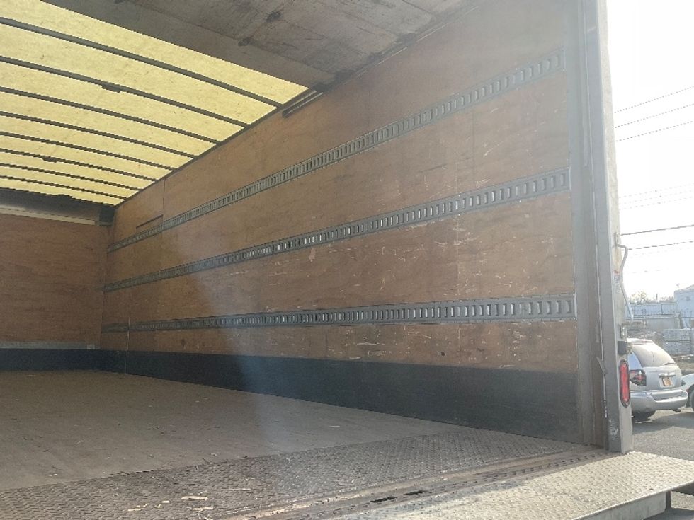 Medium Duty Box Truck-Light and Medium Duty Trucks-International-2020-MV607-Elmsford-NY-259,211\n\t\tmiles-$ 43,250 - Image 12