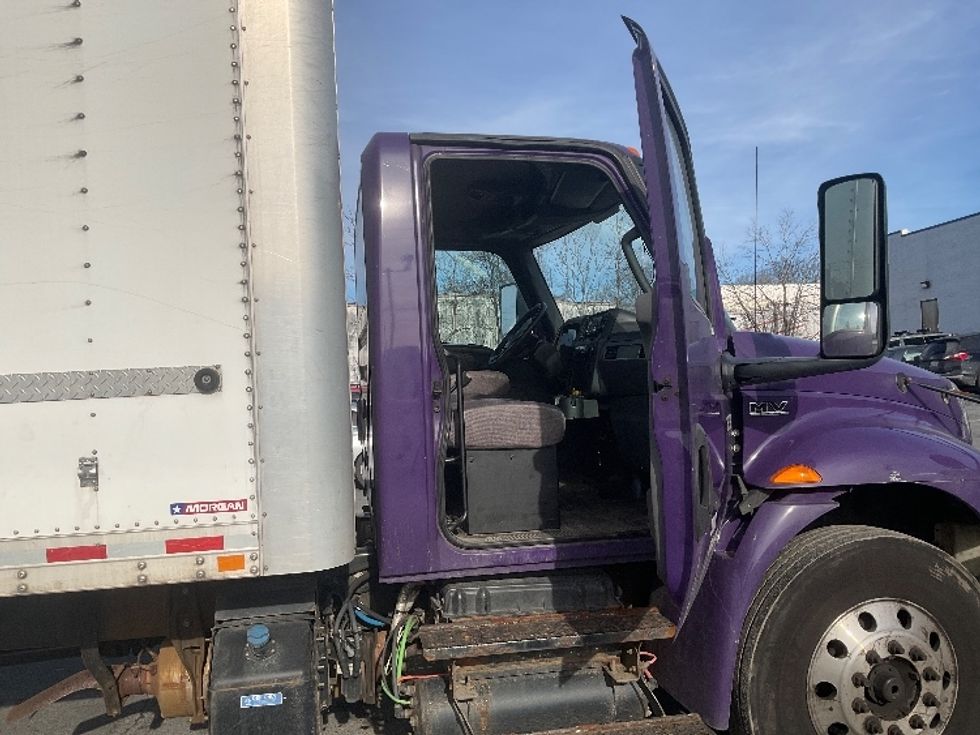 Medium Duty Box Truck-Light and Medium Duty Trucks-International-2020-MV607-Elmsford-NY-259,211\n\t\tmiles-$ 43,250 - Image 20
