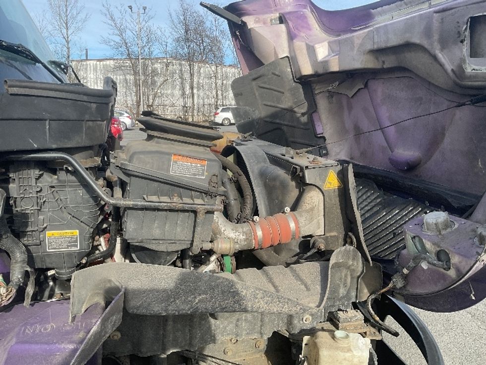 Medium Duty Box Truck-Light and Medium Duty Trucks-International-2020-MV607-Elmsford-NY-259,211\n\t\tmiles-$ 43,250 - Image 23