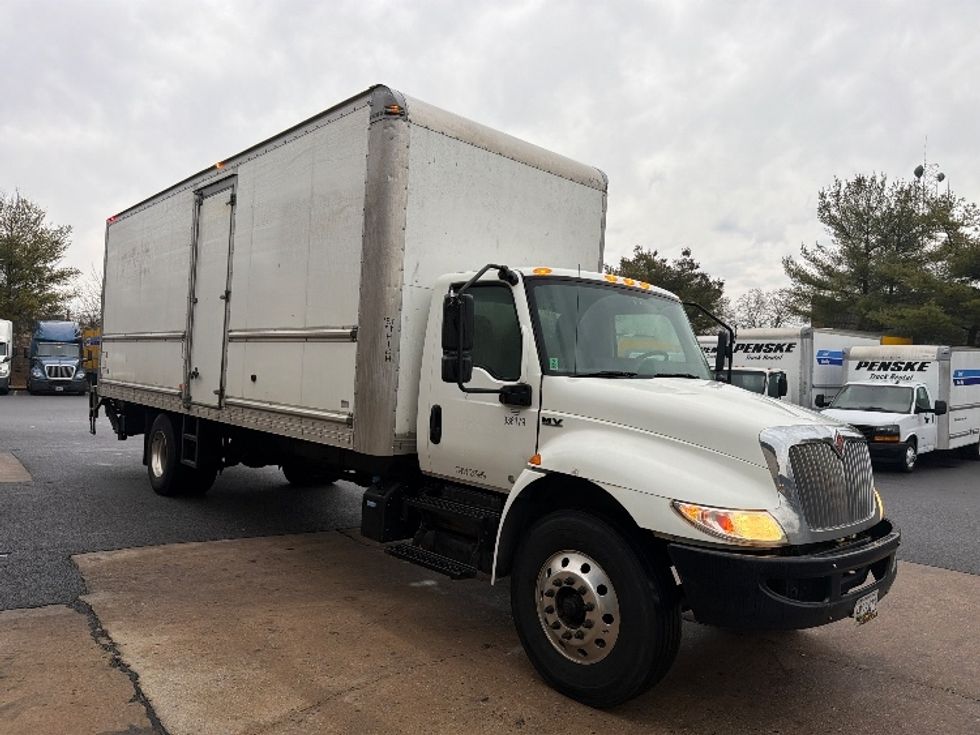 Medium Duty Box Truck-Light and Medium Duty Trucks-International-2020-MV607-Essex-MD-271,141\n\t\tmiles-$ 30,750 - Image 1