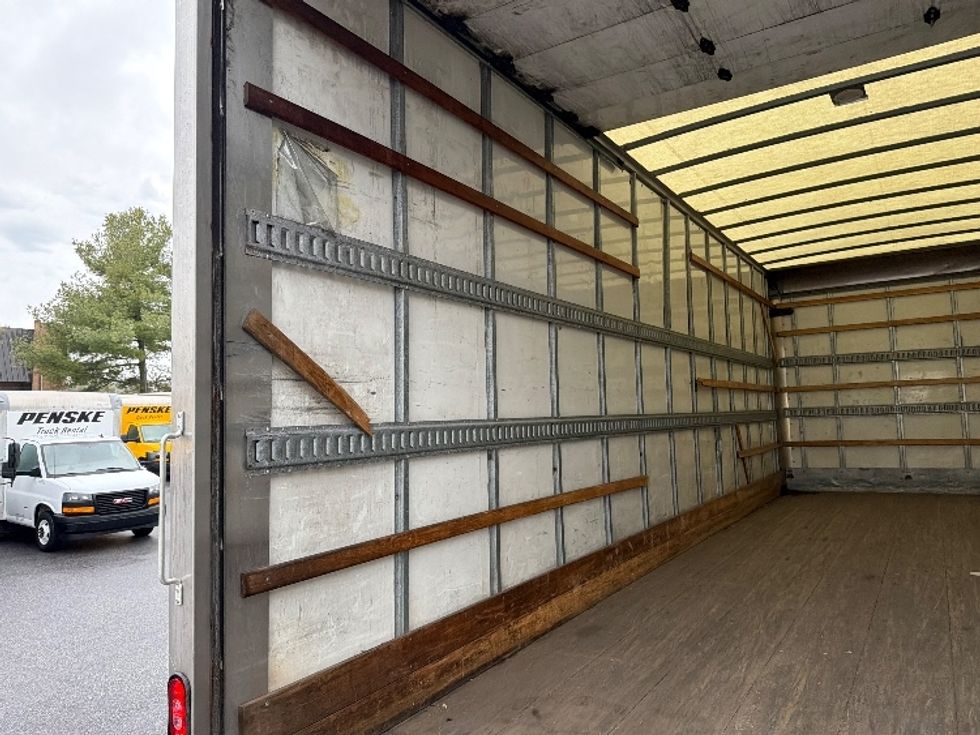 Medium Duty Box Truck-Light and Medium Duty Trucks-International-2020-MV607-Essex-MD-271,141\n\t\tmiles-$ 30,750 - Image 11