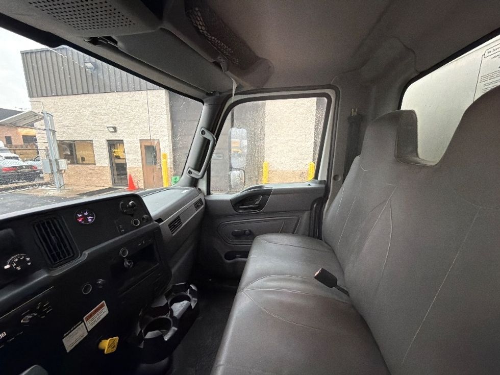 Medium Duty Box Truck-Light and Medium Duty Trucks-International-2020-MV607-Essex-MD-271,141\n\t\tmiles-$ 30,750 - Image 19