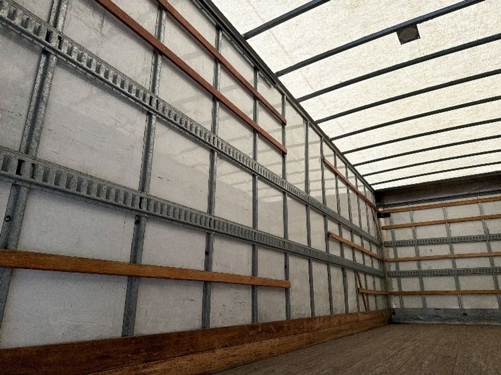 Medium Duty Box Truck-Light and Medium Duty Trucks-International-2020-MV607-Essex-MD-271,141\n\t\tmiles-$ 30,750 - Image 25