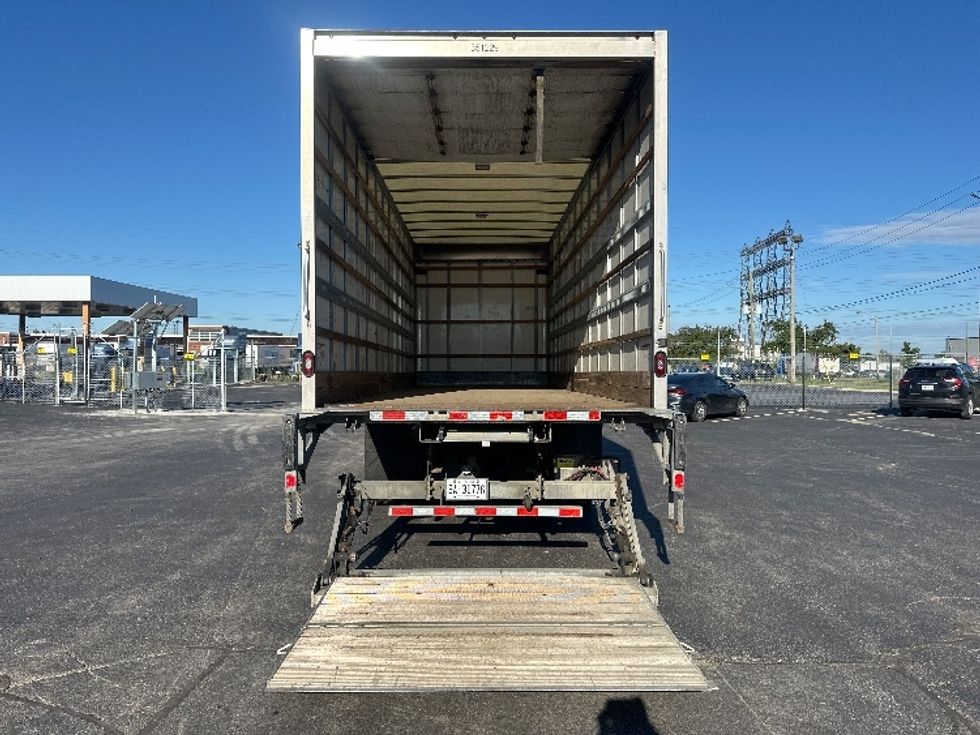 Medium Duty Box Truck-Light and Medium Duty Trucks-International-2020-MV607-Etobicoke-ON-221,268\n\t\tkm-$ 56,000 - Image 9