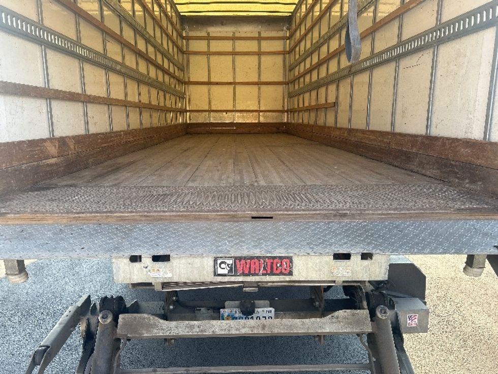 Medium Duty Box Truck-Light and Medium Duty Trucks-International-2020-MV607-Everett-WA-110,181\n\t\tmiles-$ 63,000 - Image 10