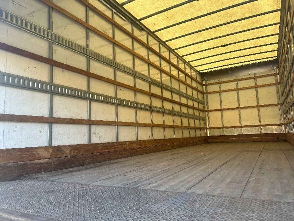 Medium Duty Box Truck-Light and Medium Duty Trucks-International-2020-MV607-Everett-WA-110,181\n\t\tmiles-$ 63,000 - Image 11
