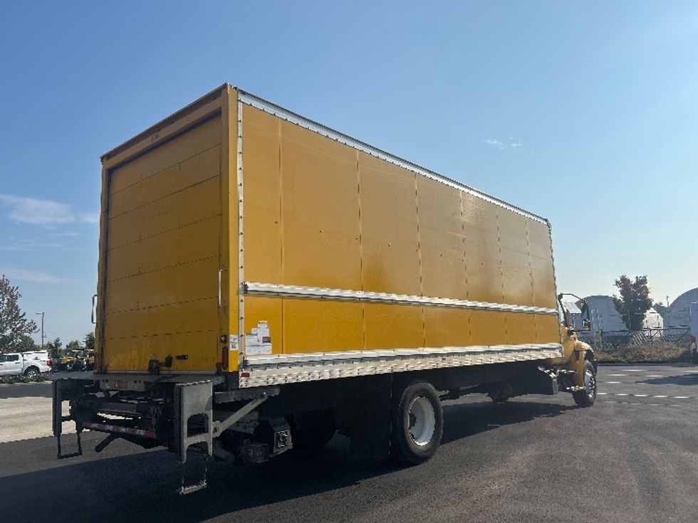 Medium Duty Box Truck-Light and Medium Duty Trucks-International-2020-MV607-Everett-WA-110,181\n\t\tmiles-$ 63,000 - Image 13