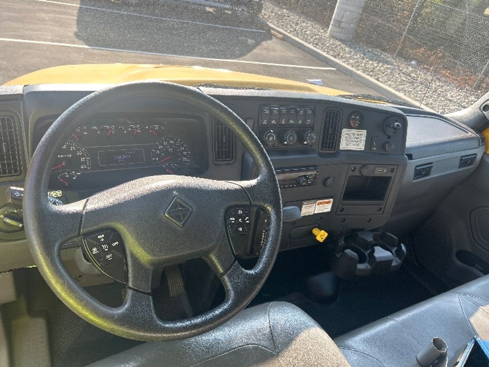 Medium Duty Box Truck-Light and Medium Duty Trucks-International-2020-MV607-Everett-WA-110,181\n\t\tmiles-$ 63,000 - Image 18