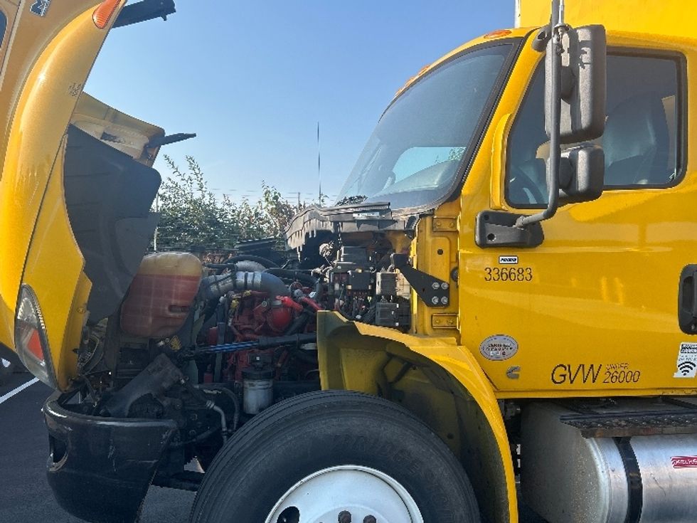 Medium Duty Box Truck-Light and Medium Duty Trucks-International-2020-MV607-Everett-WA-110,181\n\t\tmiles-$ 63,000 - Image 24
