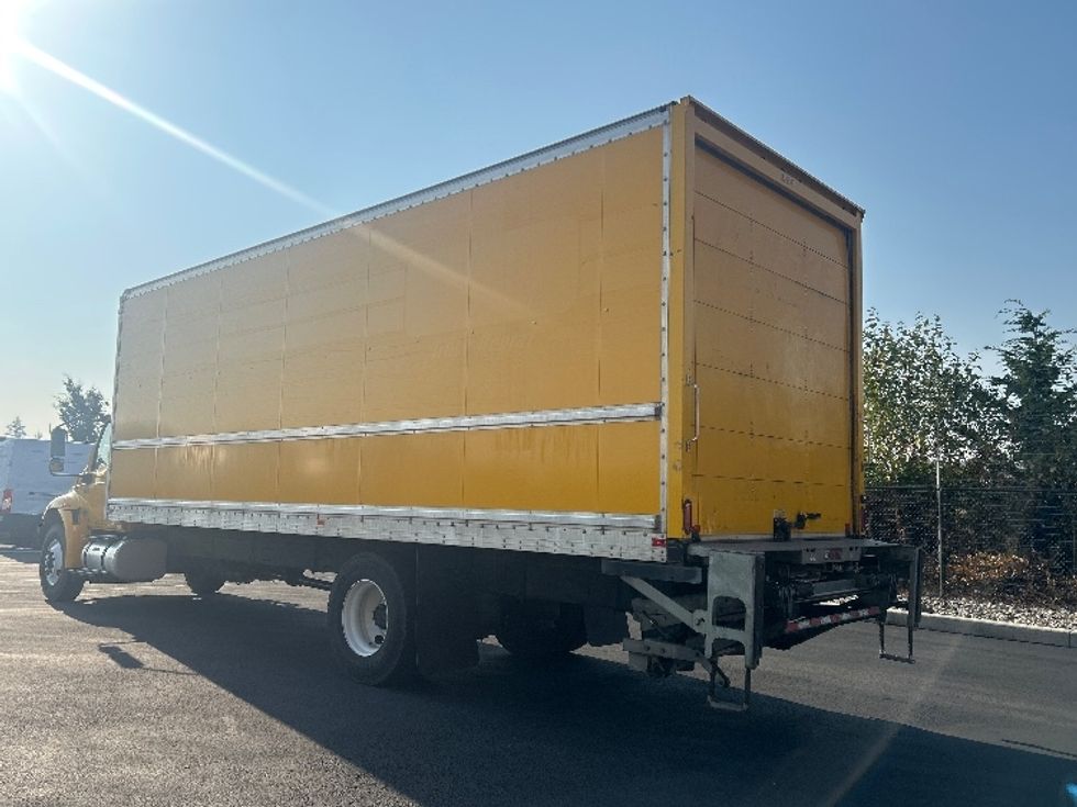 Medium Duty Box Truck-Light and Medium Duty Trucks-International-2020-MV607-Everett-WA-110,181\n\t\tmiles-$ 63,000 - Image 6