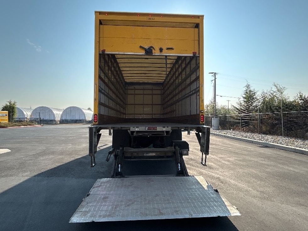 Medium Duty Box Truck-Light and Medium Duty Trucks-International-2020-MV607-Everett-WA-110,181\n\t\tmiles-$ 63,000 - Image 9