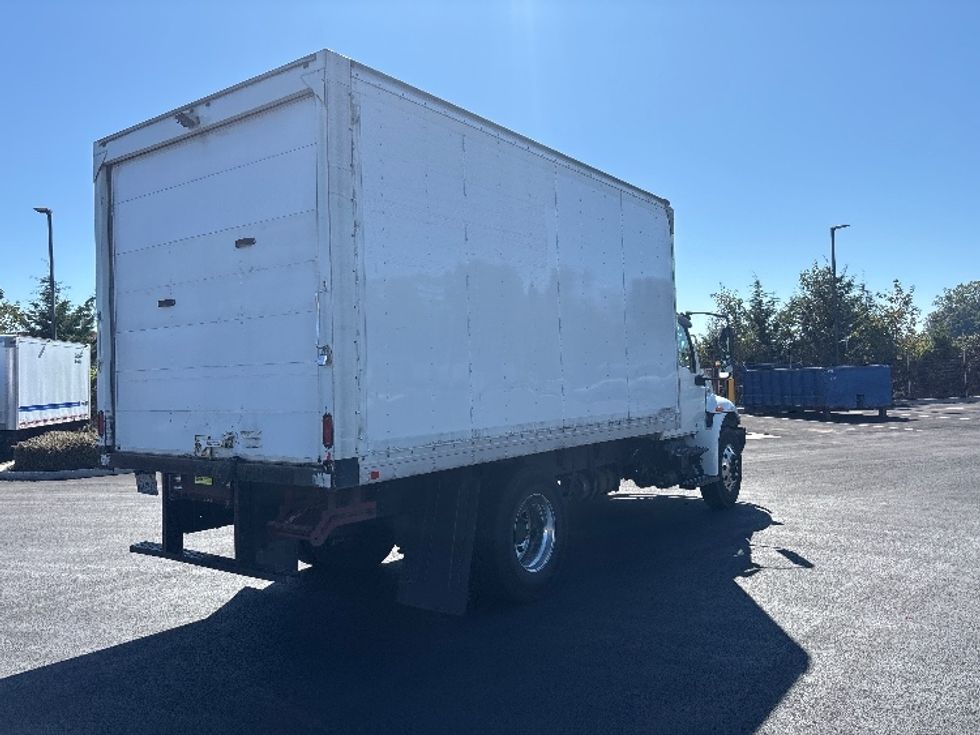 Medium Duty Box Truck-Light and Medium Duty Trucks-International-2020-MV607-Everett-WA-151,487\n\t\tmiles-$ 43,750 - Image 13