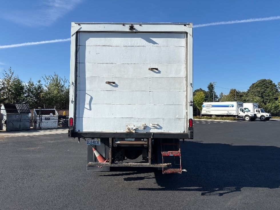 Medium Duty Box Truck-Light and Medium Duty Trucks-International-2020-MV607-Everett-WA-163,759\n\t\tmiles-$ 44,000 - Image 7