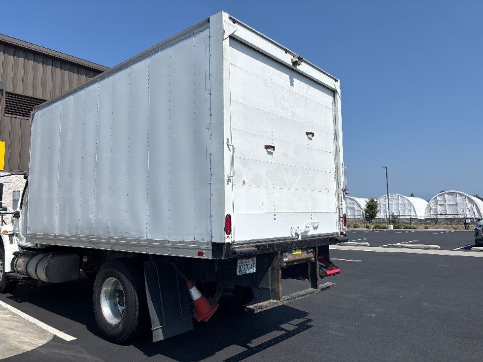 Medium Duty Box Truck-Light and Medium Duty Trucks-International-2020-MV607-Everett-WA-203,537\n\t\tmiles-$ 36,500 - Image 6