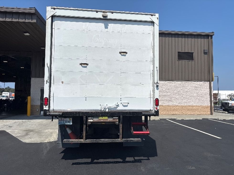 Medium Duty Box Truck-Light and Medium Duty Trucks-International-2020-MV607-Everett-WA-203,537\n\t\tmiles-$ 36,500 - Image 7