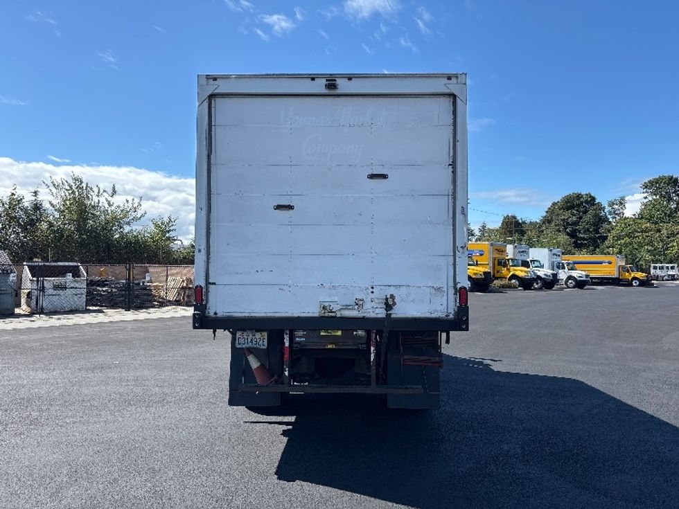Medium Duty Box Truck-Light and Medium Duty Trucks-International-2020-MV607-Everett-WA-220,839\n\t\tmiles-$ 35,750 - Image 7