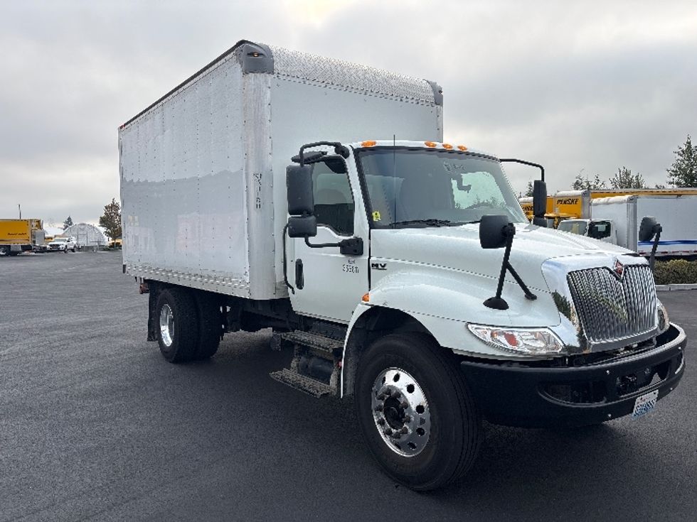 Medium Duty Box Truck-Light and Medium Duty Trucks-International-2020-MV607-Everett-WA-234,452\n\t\tmiles-$ 32,250 - Image 1