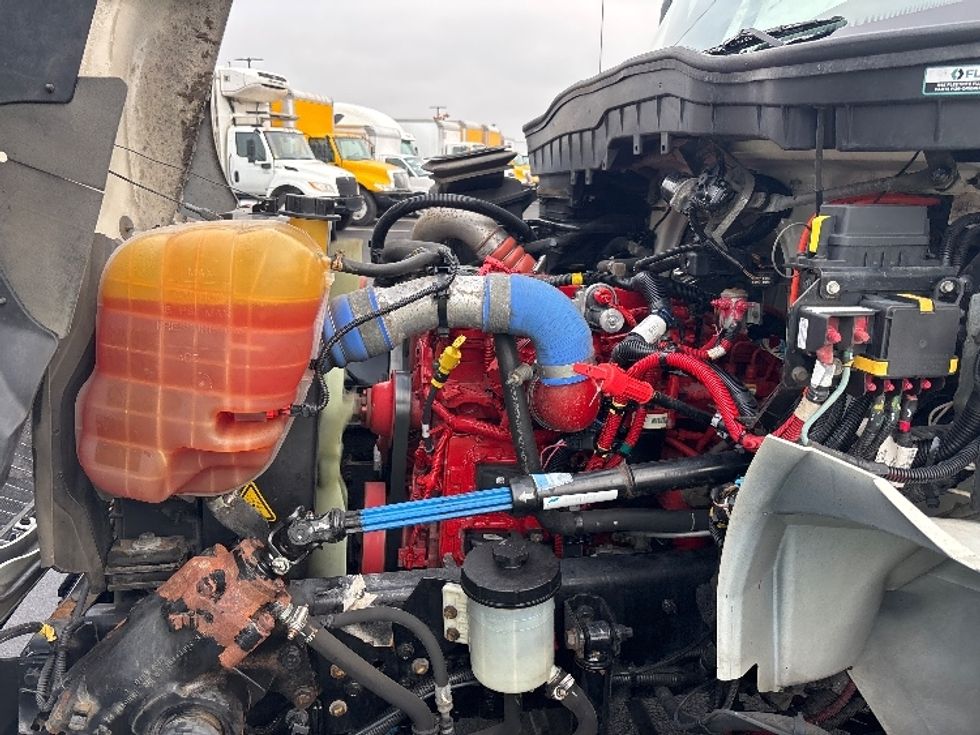 Medium Duty Box Truck-Light and Medium Duty Trucks-International-2020-MV607-Everett-WA-234,452\n\t\tmiles-$ 32,250 - Image 24