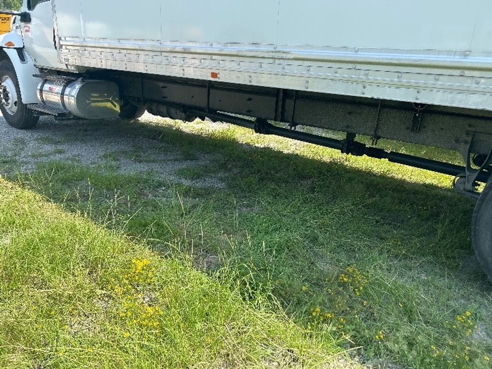 Medium Duty Box Truck-Light and Medium Duty Trucks-International-2020-MV607-Fayetteville-NC-191,491\n\t\tmiles-$ 53,250 - Image 5