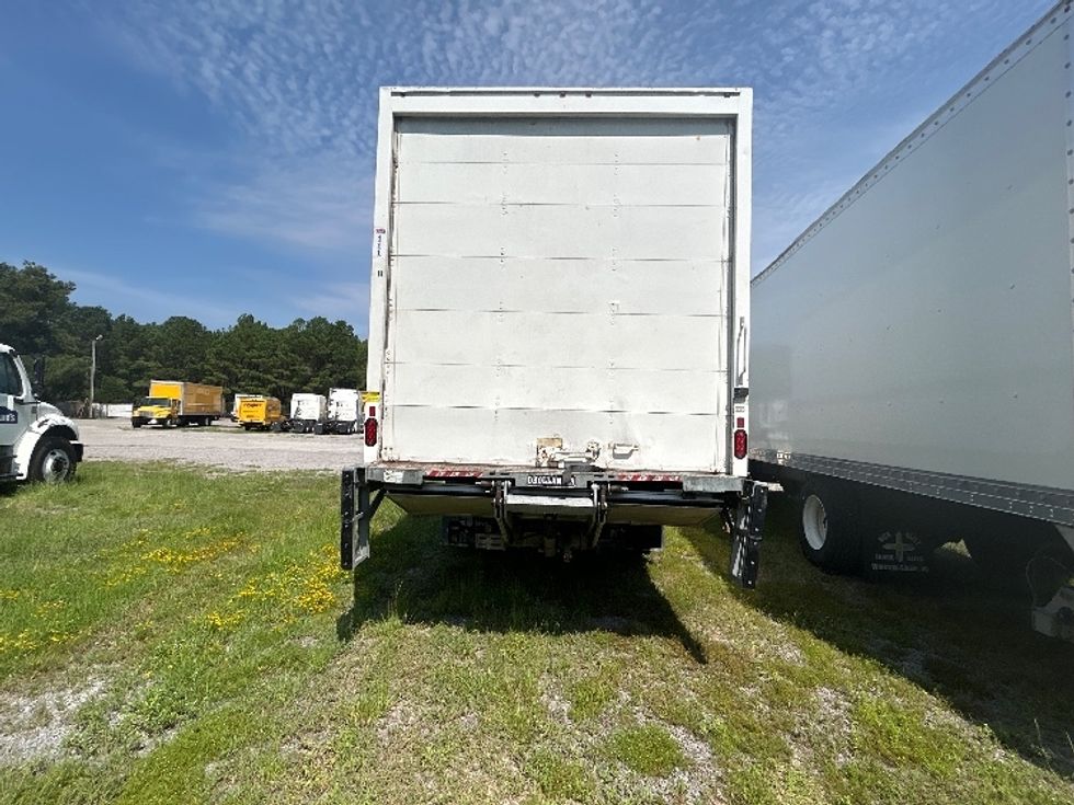Medium Duty Box Truck-Light and Medium Duty Trucks-International-2020-MV607-Fayetteville-NC-191,491\n\t\tmiles-$ 53,250 - Image 7