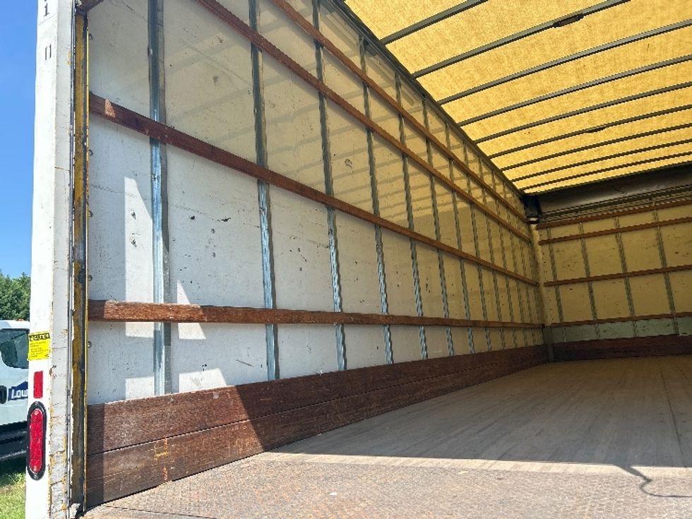 Medium Duty Box Truck-Light and Medium Duty Trucks-International-2020-MV607-Fayetteville-NC-191,491\n\t\tmiles-$ 53,250 - Image 11
