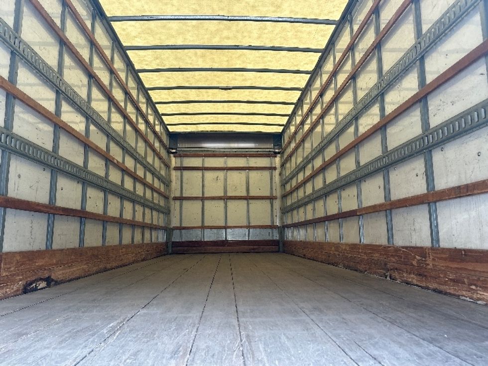 Medium Duty Box Truck-Light and Medium Duty Trucks-International-2020-MV607-Fayetteville-NC-217,143\n\t\tmiles-$ 49,250 - Image 8