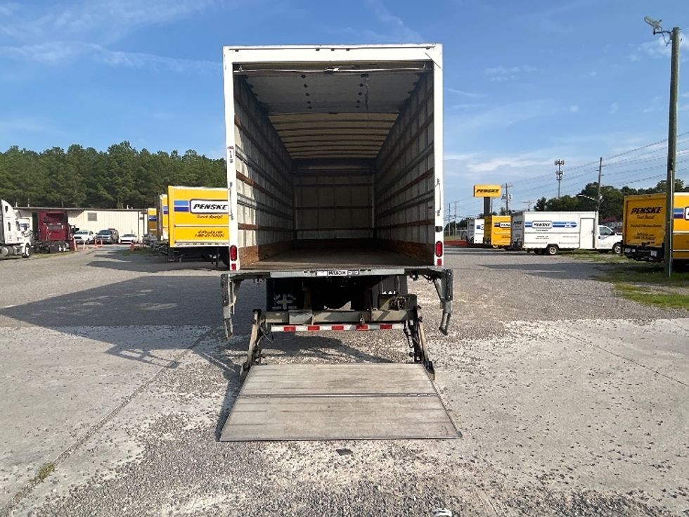 Medium Duty Box Truck-Light and Medium Duty Trucks-International-2020-MV607-Fayetteville-NC-217,143\n\t\tmiles-$ 49,250 - Image 9