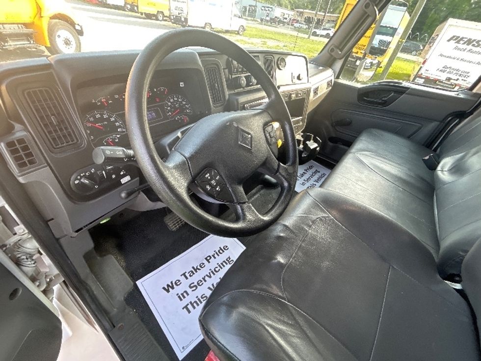 Medium Duty Box Truck-Light and Medium Duty Trucks-International-2020-MV607-Fayetteville-NC-217,143\n\t\tmiles-$ 49,250 - Image 17